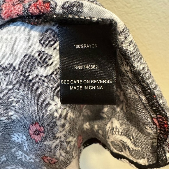 Torrid Skull & Floral Print dress – Size 0 - Picture 7 of 10